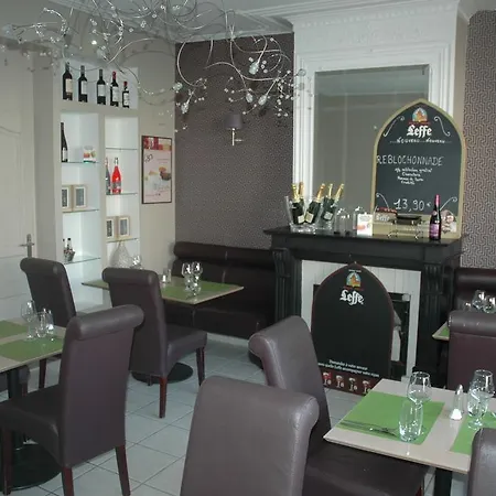 Hotel Aux 3 Arcades Bourbourg