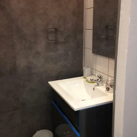 Aux 3 Arcades Hotel